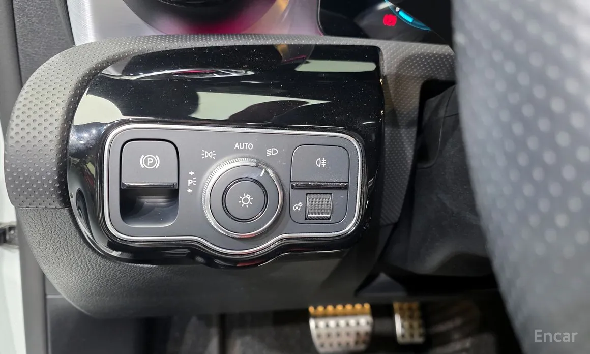 Фото 15 - Mercedes-Benz CLA-Class