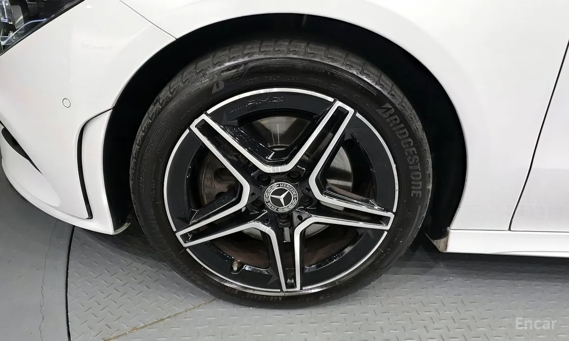 Фото 5 - Mercedes-Benz CLA-Class