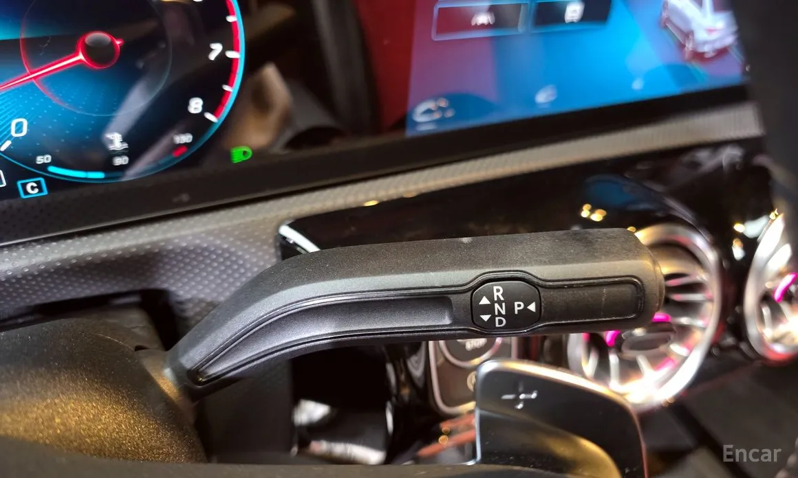 Фото 9 - Mercedes-Benz CLA-Class