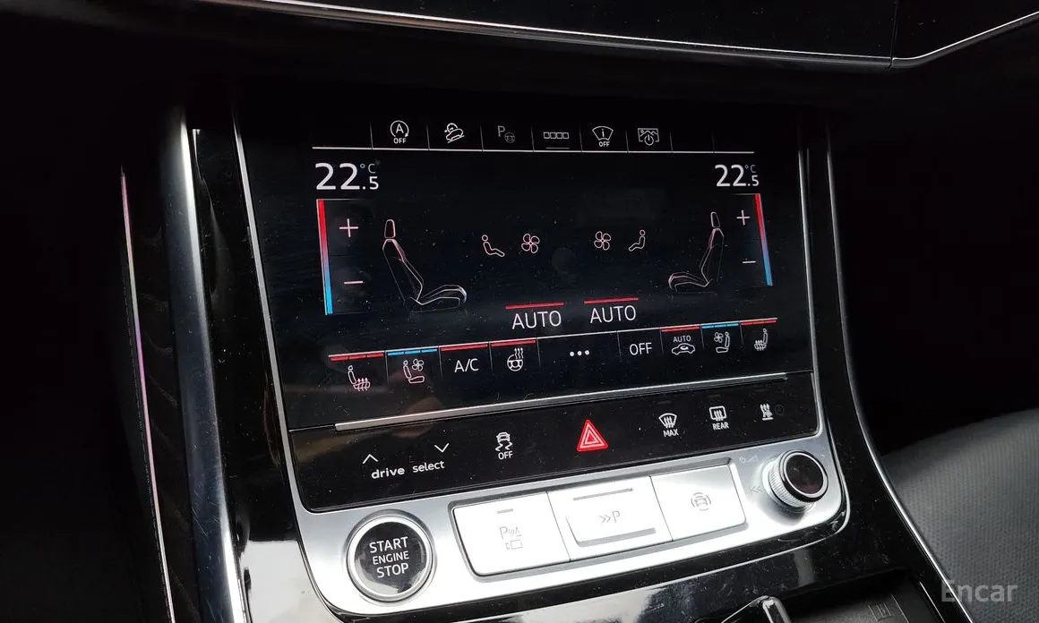 Фото 17 - Audi Q8