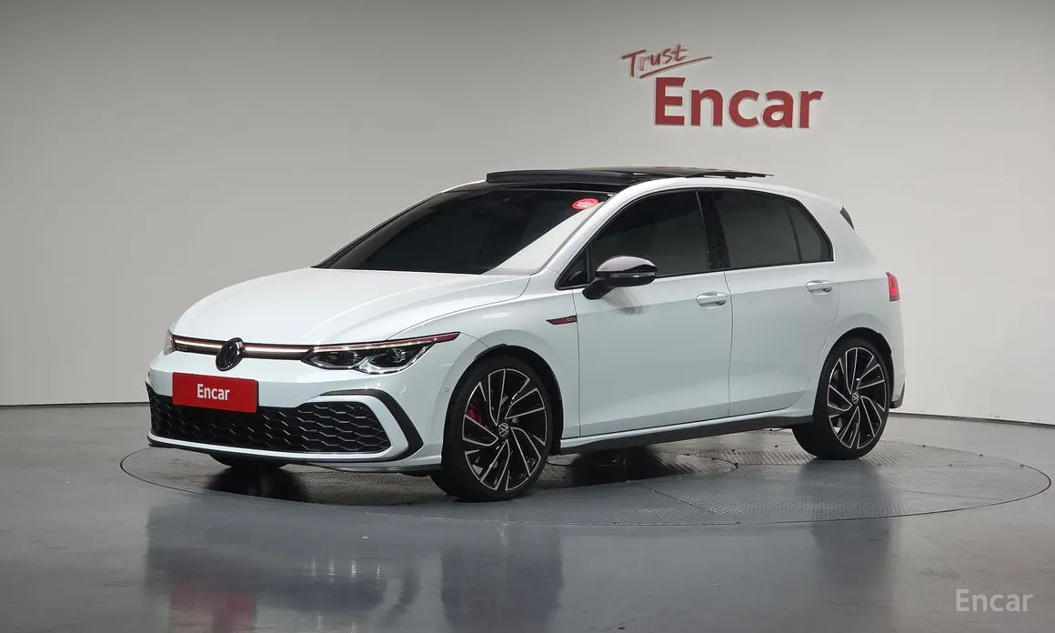 Фото 1 - Volkswagen Golf