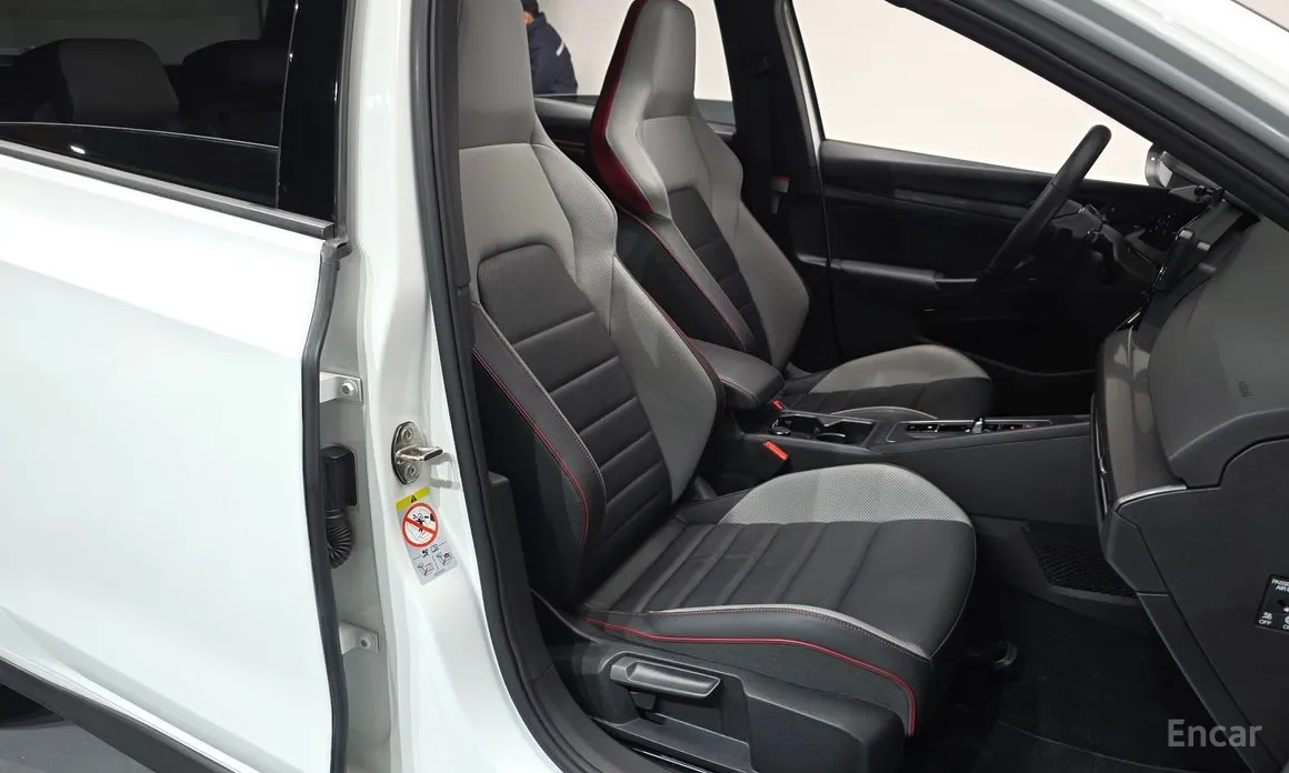 Фото 10 - Volkswagen Golf