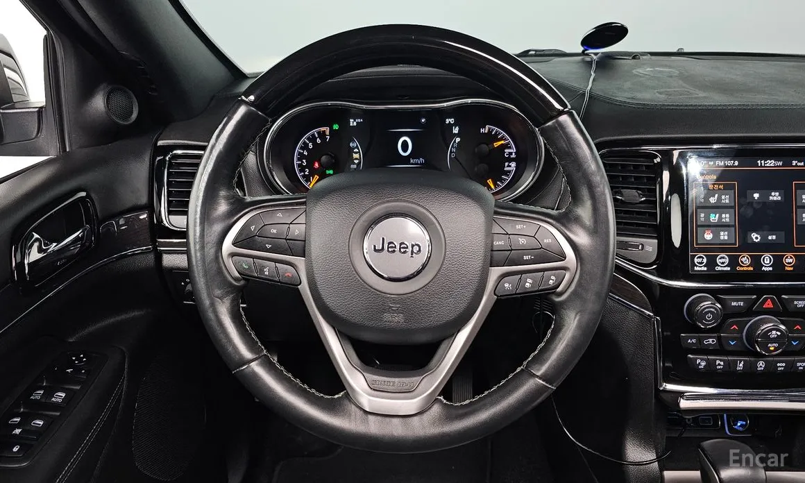 Фото 13 - Jeep Cherokee