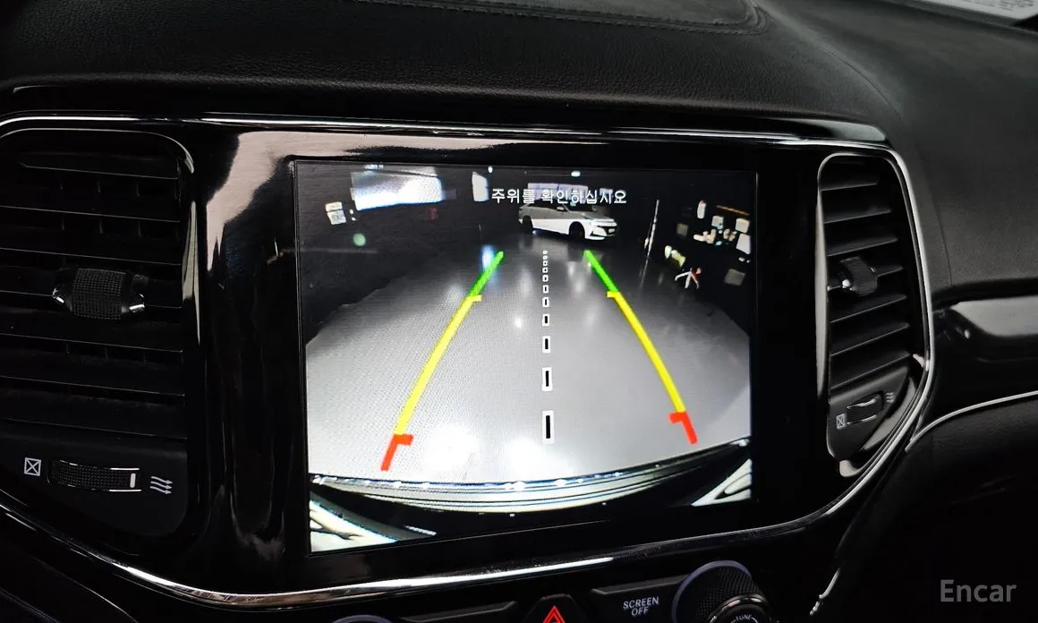 Фото 15 - Jeep Cherokee