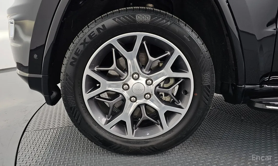 Фото 5 - Jeep Cherokee