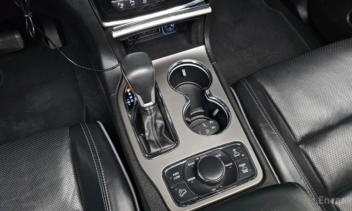 Фото 9 - Jeep Cherokee