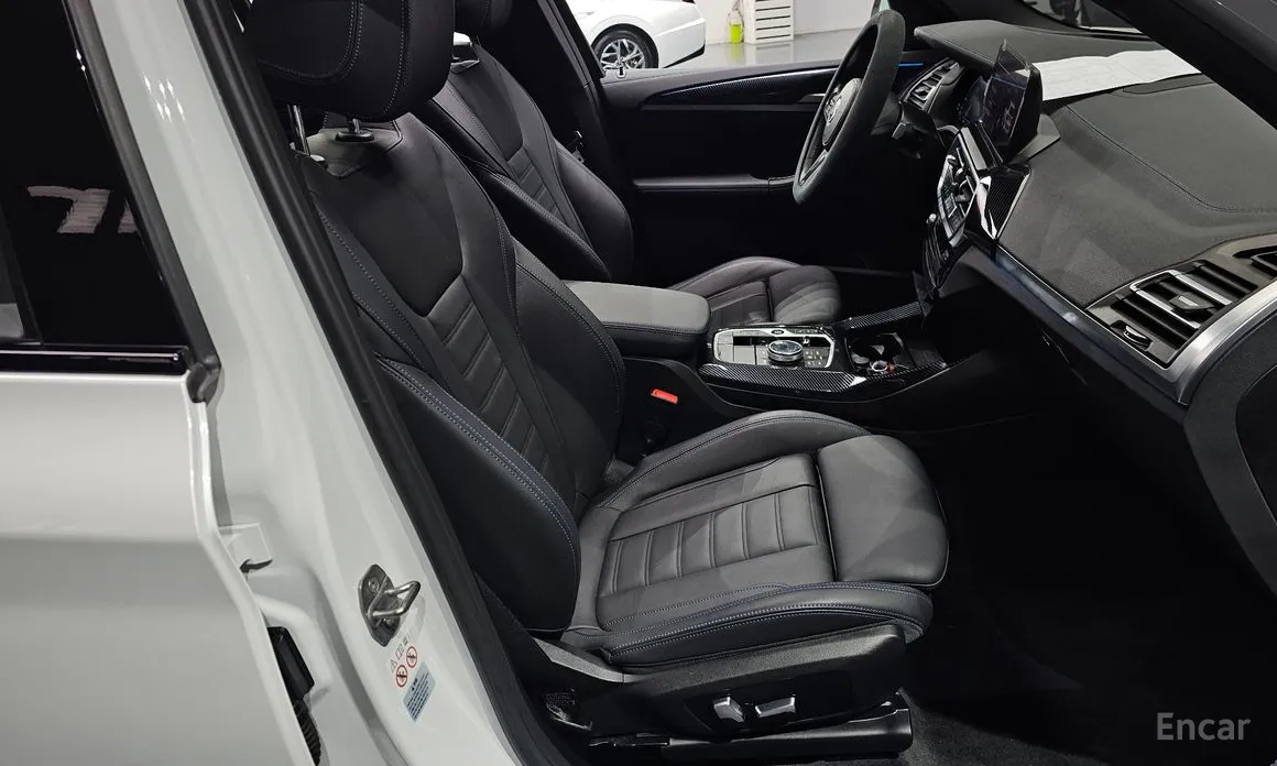 Фото 10 - BMW iX3