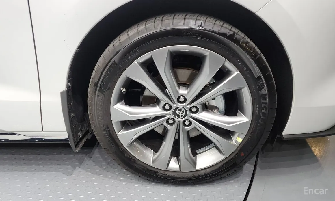 Фото 5 - Toyota Sienna