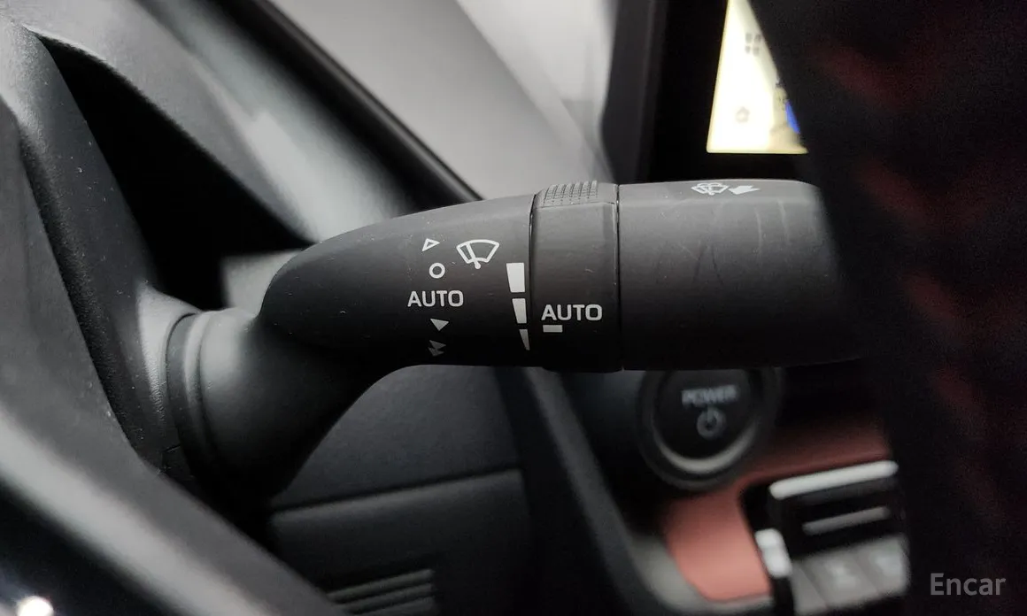 Фото 17 - Toyota Prius