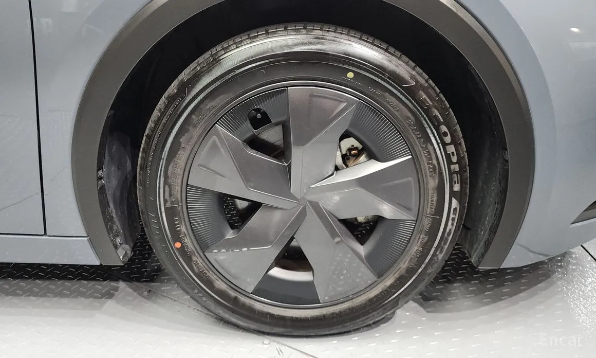 Фото 5 - Toyota Prius