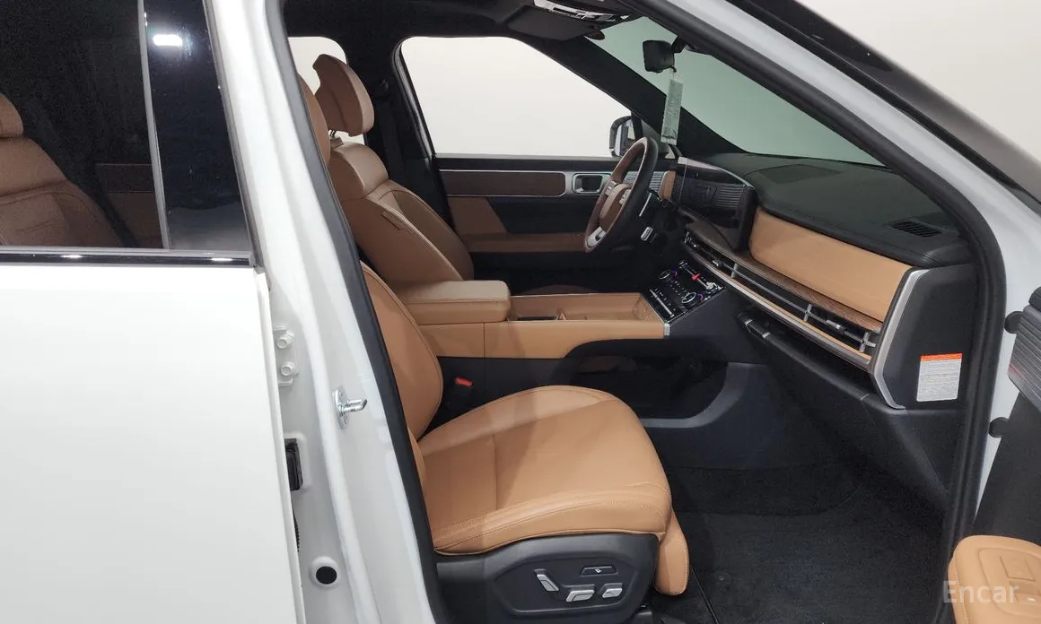 Фото 11 - Hyundai Santa Fe