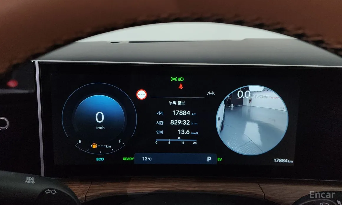 Фото 8 - Hyundai Santa Fe