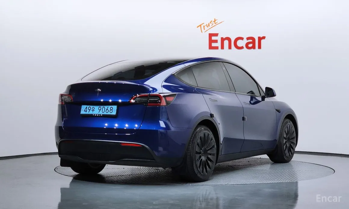 Фото 2 - Tesla Model Y