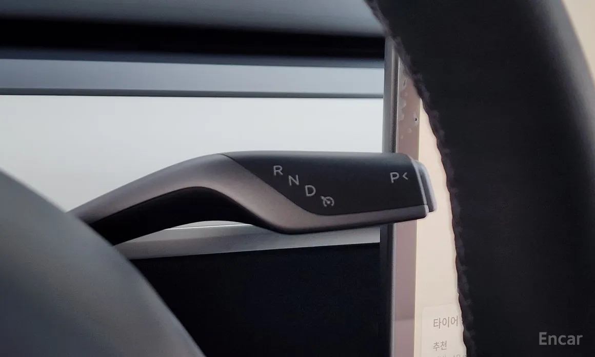 Фото 9 - Tesla Model Y