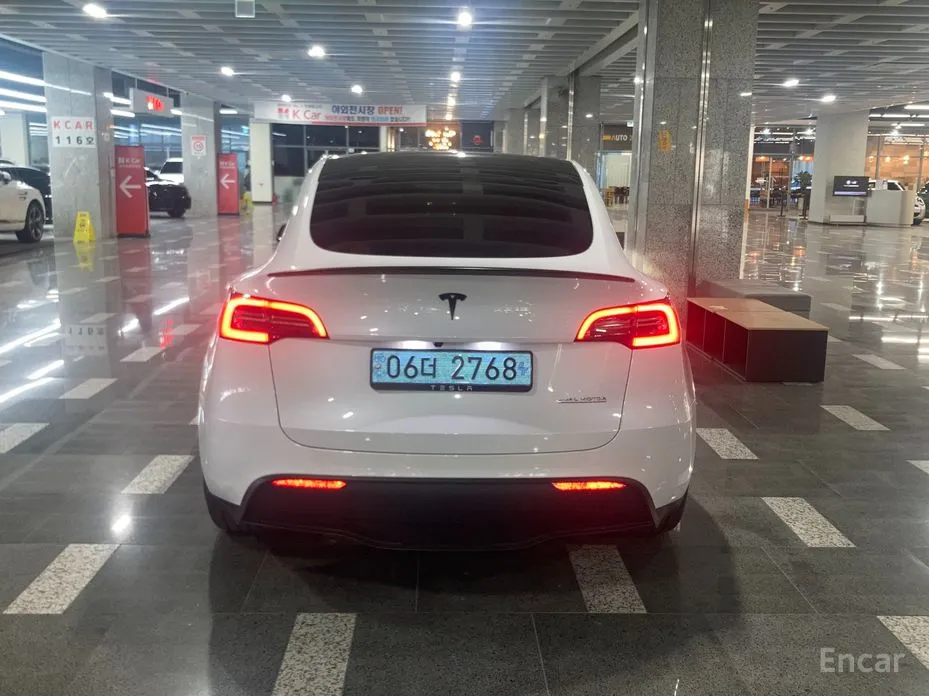 Фото 4 - Tesla Model Y