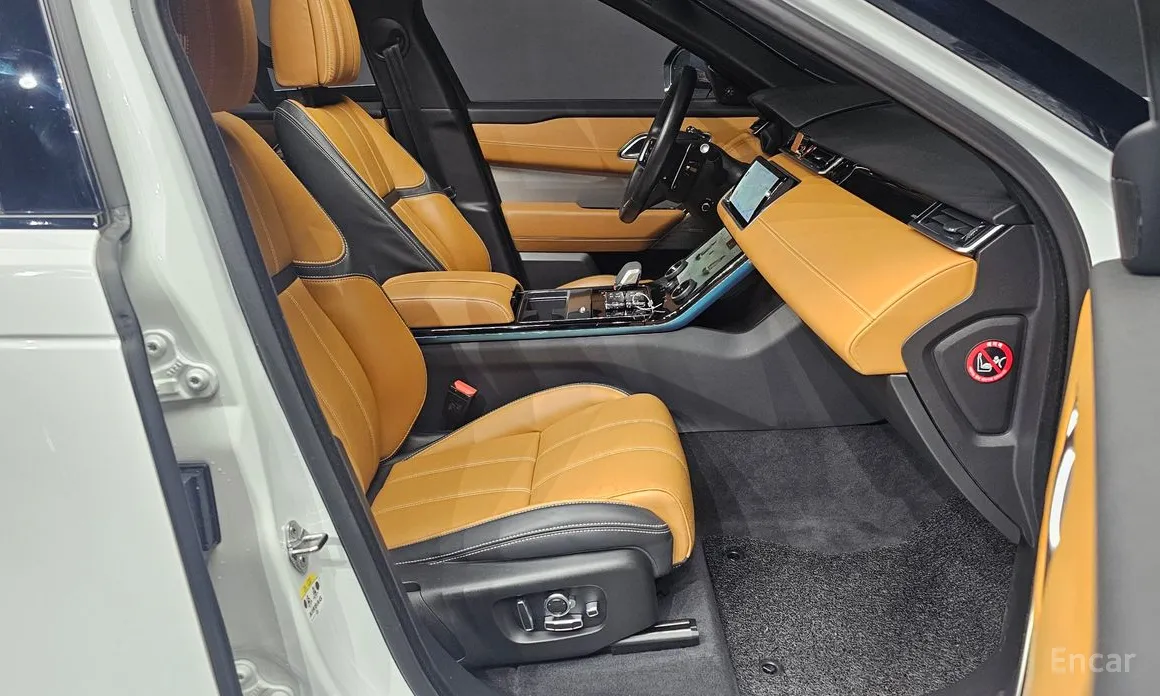 Фото 10 - Land Rover Range Rover Velar