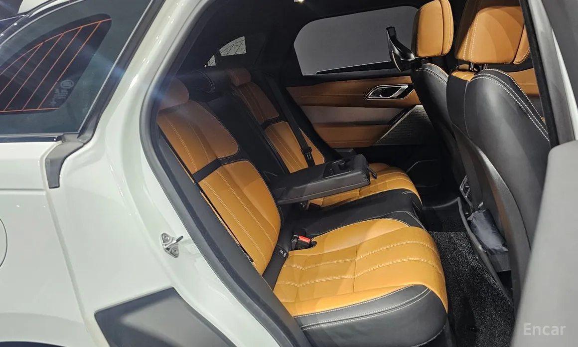 Фото 12 - Land Rover Range Rover Velar