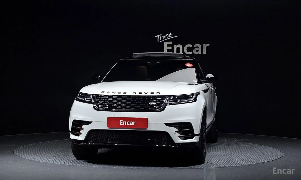 Фото 3 - Land Rover Range Rover Velar