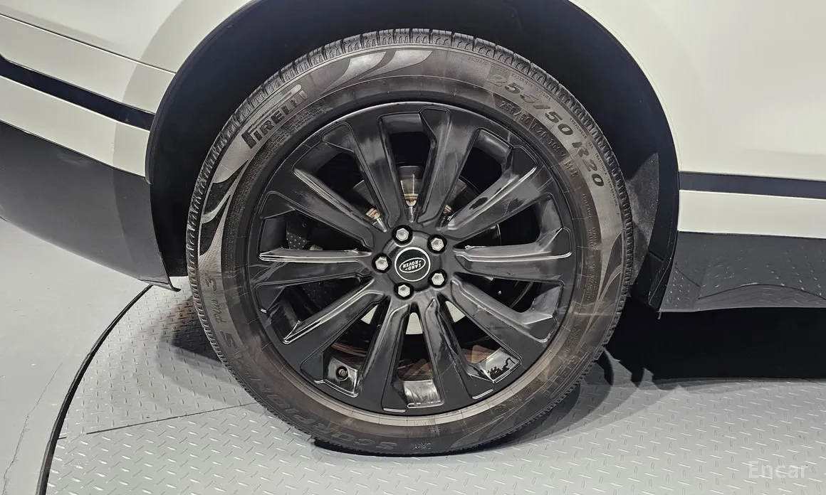 Фото 5 - Land Rover Range Rover Velar