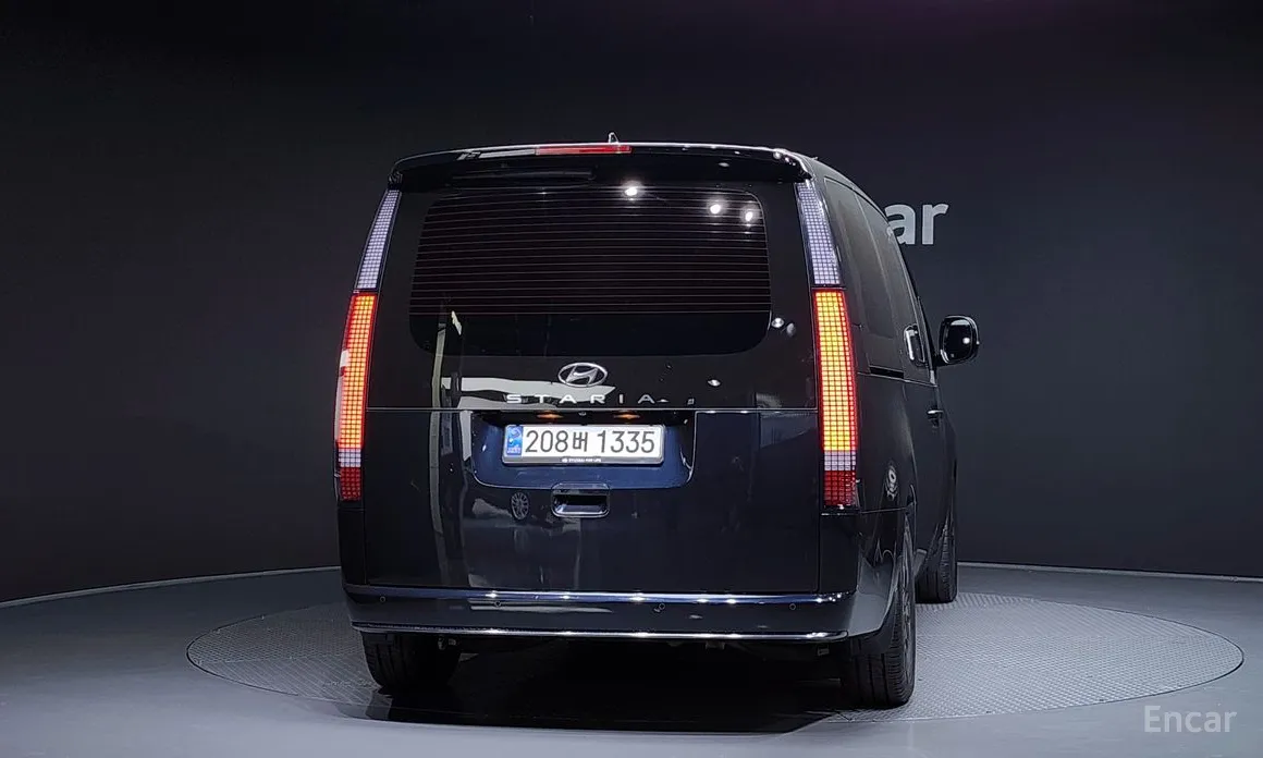 Фото 4 - Hyundai Staria