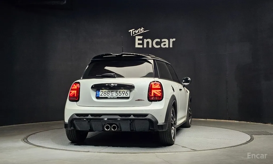 Фото 4 - Mini Cooper