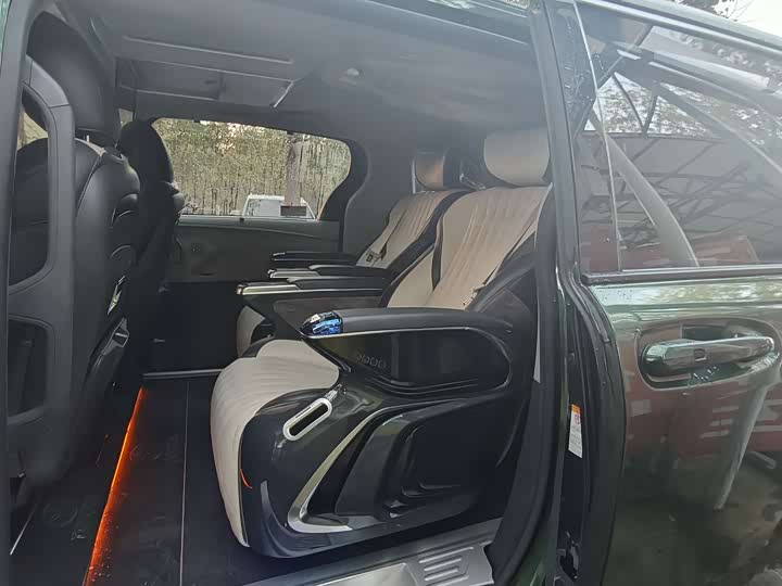 Фото 6 - Toyota Sienna