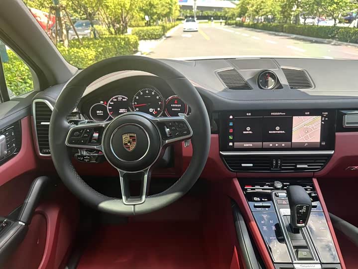 Фото 13 - Porsche Cayenne