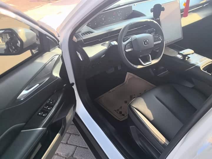 Фото 16 - Changan Eado Plus