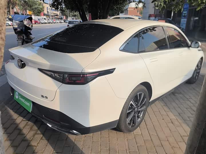 Фото 7 - Changan Eado Plus