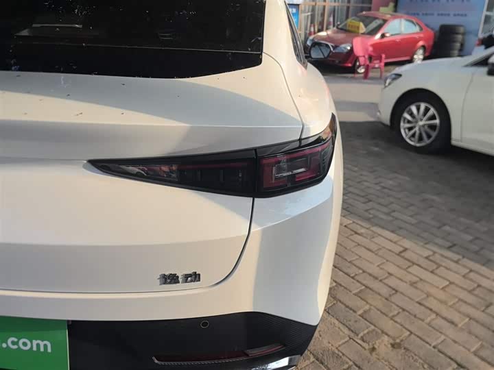 Фото 8 - Changan Eado Plus