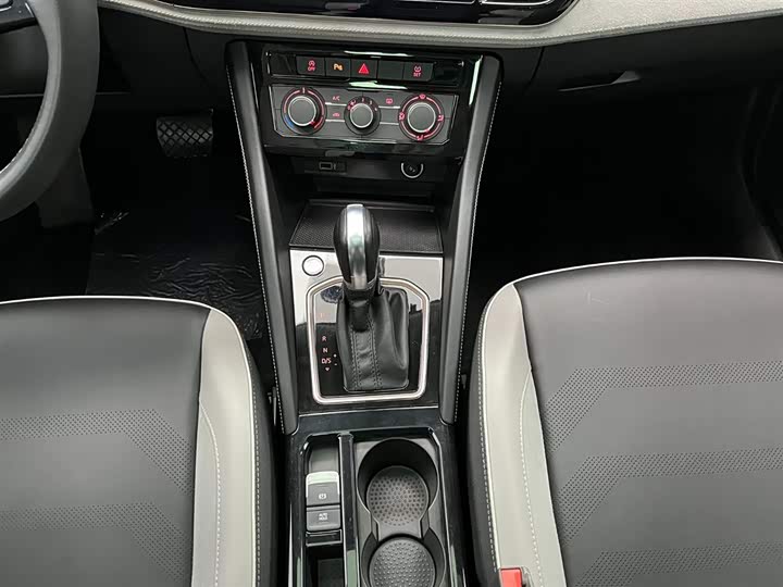 Фото 5 - Jetta VS7