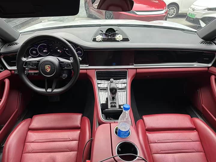 Фото 5 - Porsche Panamera