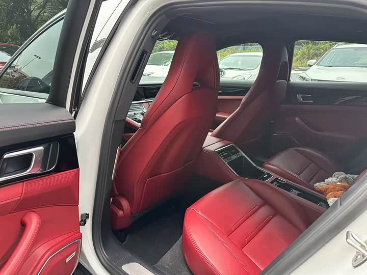 Фото 6 - Porsche Panamera