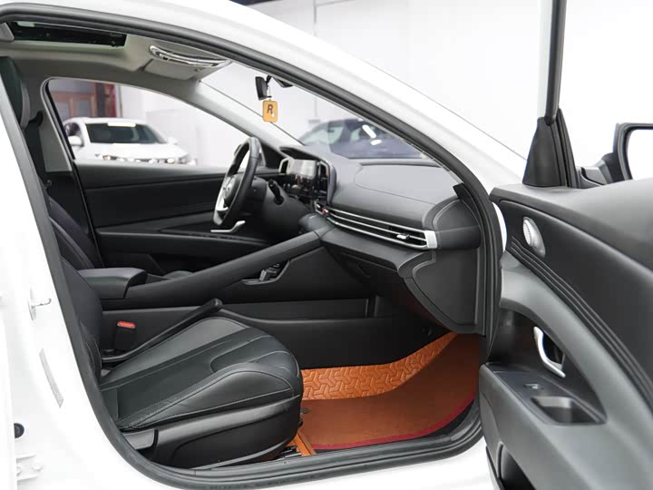 Фото 21 - Hyundai Elantra N line