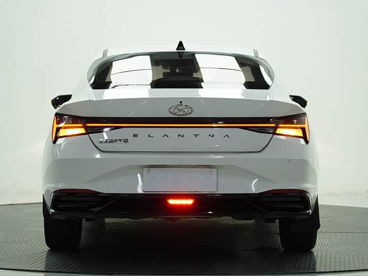 Фото 4 - Hyundai Elantra N line