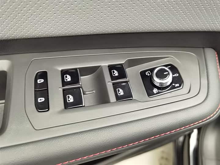 Фото 9 - Volkswagen Teramont X