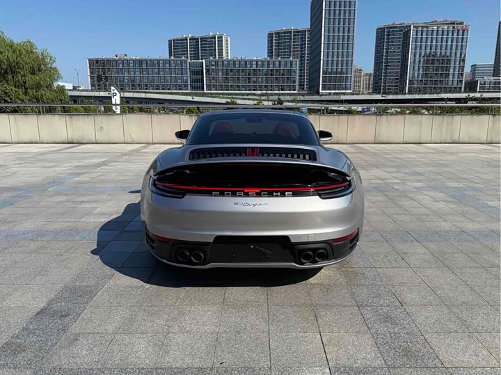 Фото 10 - Porsche 911