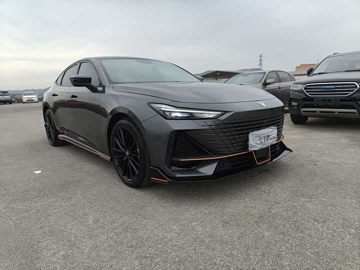 Фото 3 - Changan UNI-V