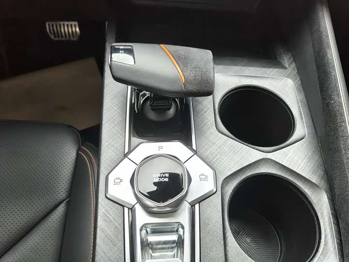 Фото 8 - Changan UNI-V