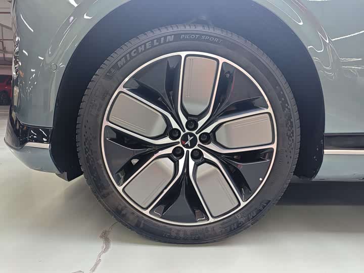 Фото 11 - XPeng G9