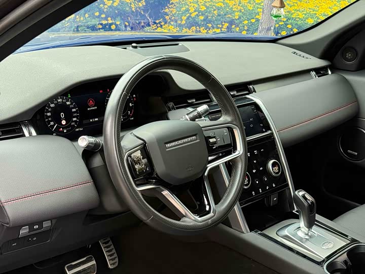 Фото 11 - Land Rover Discovery Sport