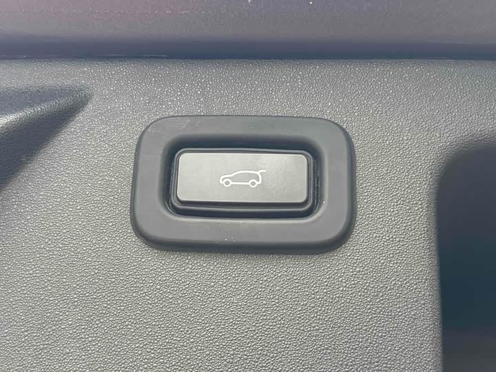 Фото 24 - Land Rover Discovery Sport