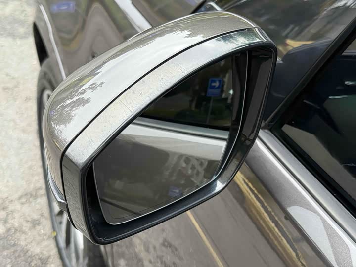 Фото 9 - Land Rover Discovery Sport