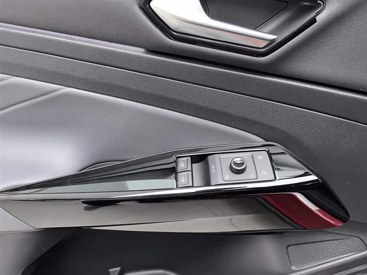 Фото 9 - Volkswagen ID.4 X