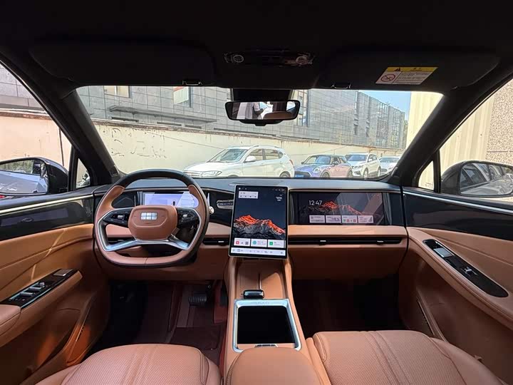 Фото 11 - Geely Galaxy L7