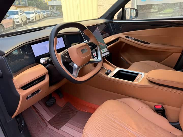 Фото 7 - Geely Galaxy L7