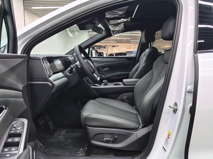 Фото 9 - BYD Song L DM-i Hybrid