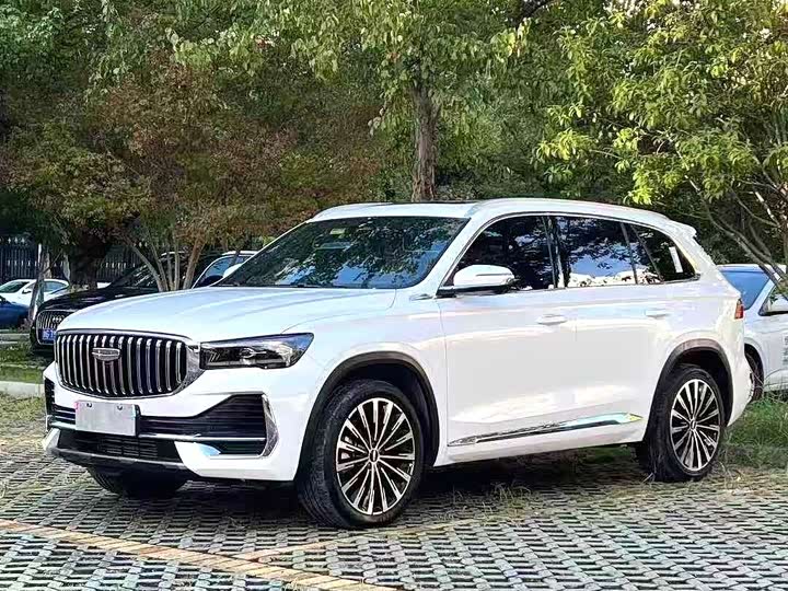 Фото 2 - Geely Monjaro