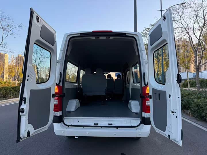 Фото 13 - Foton Tuyano