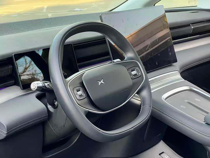 Фото 15 - XPeng X9